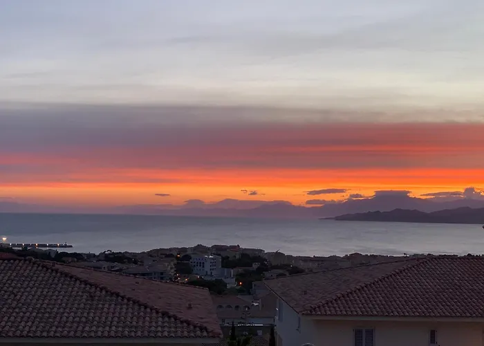 T2 Clim 54m2, 17m2 De Terrasse Tres Belle Vue 公寓 LʼÎle-Rousse